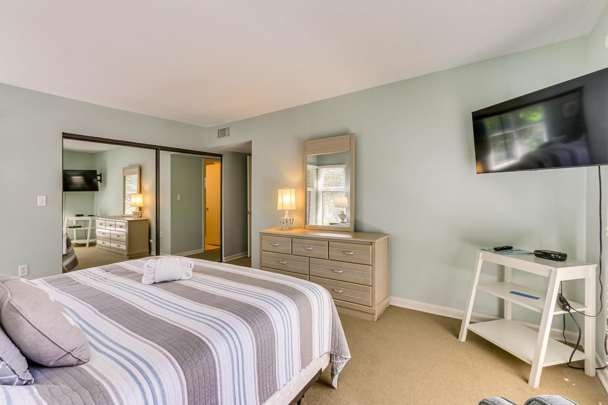2 Mi To Beach Dog-Friendly Hilton Head Condo! Hilton Head Island Kültér fotó